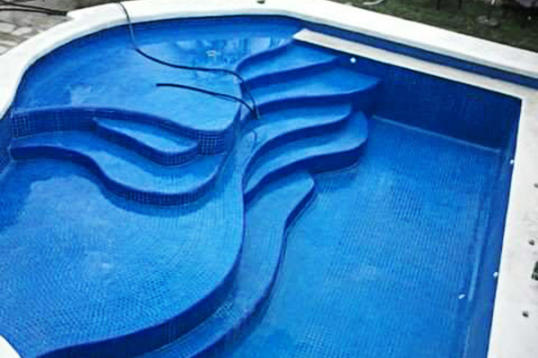 Alberca en mosaico veneciano